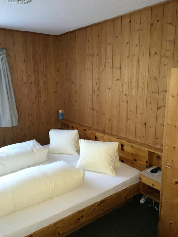 Hotel Al Rom Tschierv Kültér fotó