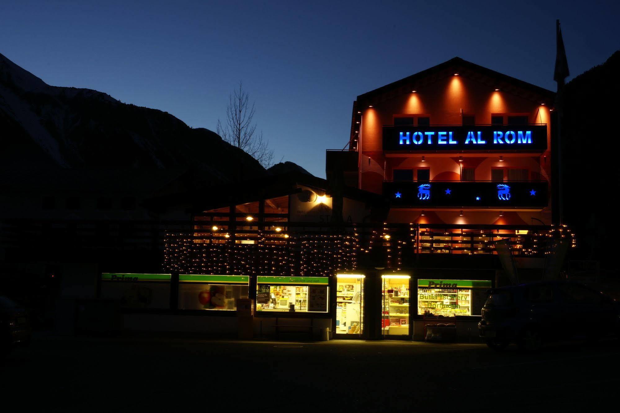 Hotel Al Rom Tschierv Kültér fotó