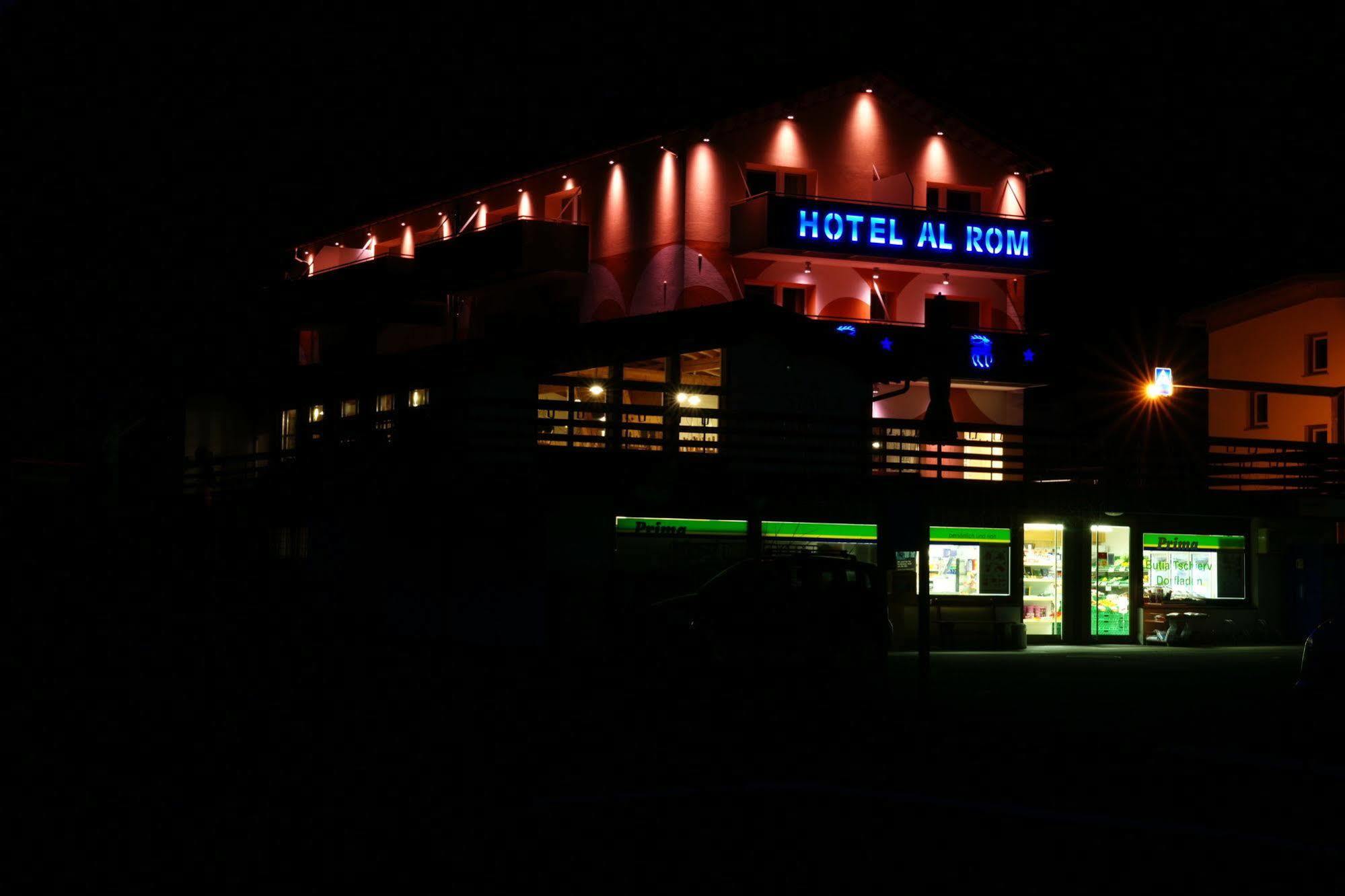 Hotel Al Rom Tschierv Kültér fotó